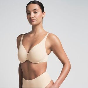 SKIMS Unlined Minimizer Bra